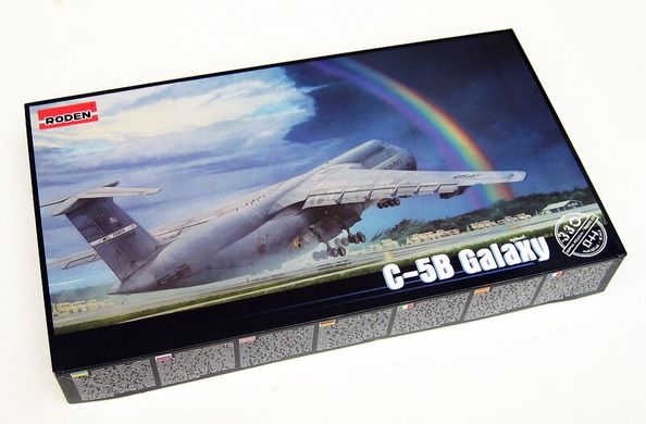 Военно-транспортный самолет Lockheed C-5B Galaxy, 1:144, Roden, 330