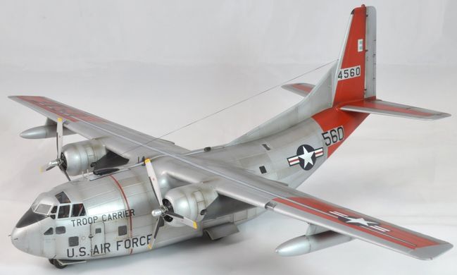 Военно-транспортный самолет Fairchild HC-123B Provider, 1:72, Roden, 056 (Сборная модель)