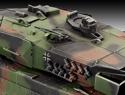 Збірна модель Танк Leopard 2 A5 / A5NL, 1:72, Revell, 03187