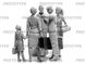 Чернобыль #5. Эвакуация (4 взрослых, 1 ребёнок и багаж), 1:35, ICM, 35905 (Сборная модель)