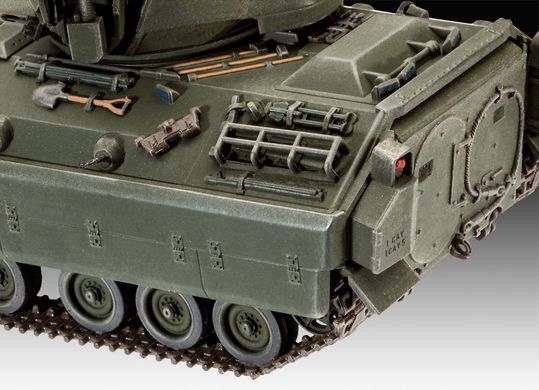 Бойова розвідувальна машина M2 / M3 "Bradley", 1:72, Revell, 03143