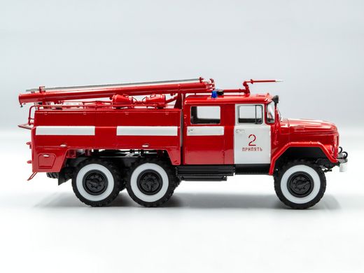 Радянська пожежна машина АЦ-40-137А, ICM, 35519 (Збірна модель)