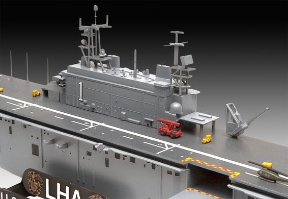 Десантный корабль USS Tarawa LHA-1, 1:720, Revell, 05170 (Сборная модель)