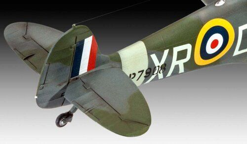 Истребитель Spitfire Mk.II, 1:48, Revell, 63959 (Подарочный набор)