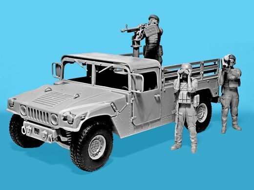 Набор "Охотники за дронами", сборная модель Humvee M1097A2 с пулеметом, стрелком, наблюдателем и оператором ПЗРК, 1:35, ICM, DS3531
