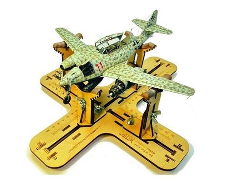 Стапель для складання моделей літаків. Масштаби 1 / 72,1 / 48,1 / 32, LMG BB-01