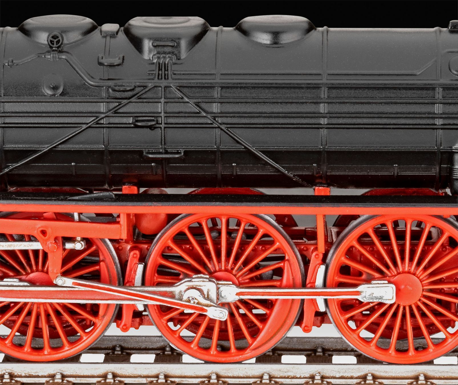 Köp Revell Express locomotive BR 02 & Tender 2'2'T30