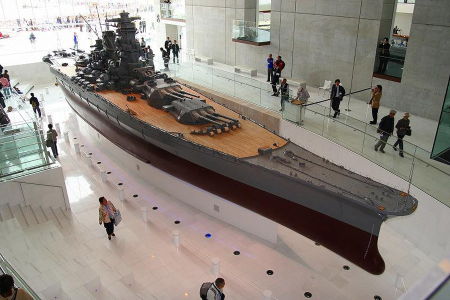 Статуэтка патриотическая Российский военный корабль (из дерева)